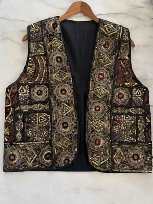 Vintage Indian Patchwork Embroidered Sequin Boho Festival Vest new without tags