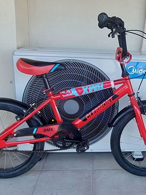 Clermont BMX 18-inch kids bike like new with training wheels, red