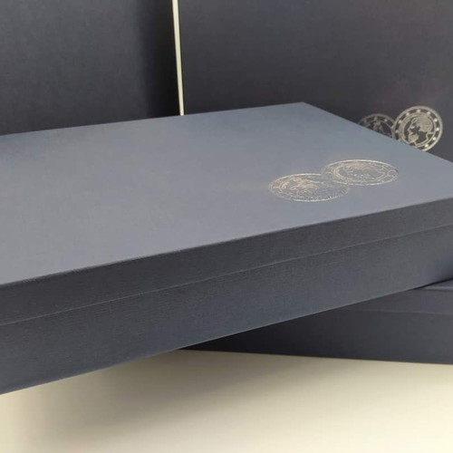 Velvet luxury case for 90 collectible two-euro coins new