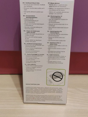 TomTom dashboard mount bases new