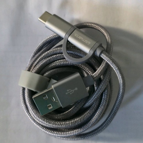Combo Usb-a to Micro-usb and Usb-c Cable 2m like new