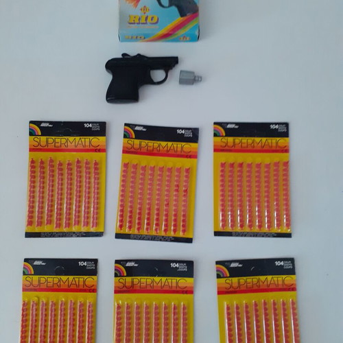 Rio F1 (Pilaz) toy gun with 6 packs of caps new