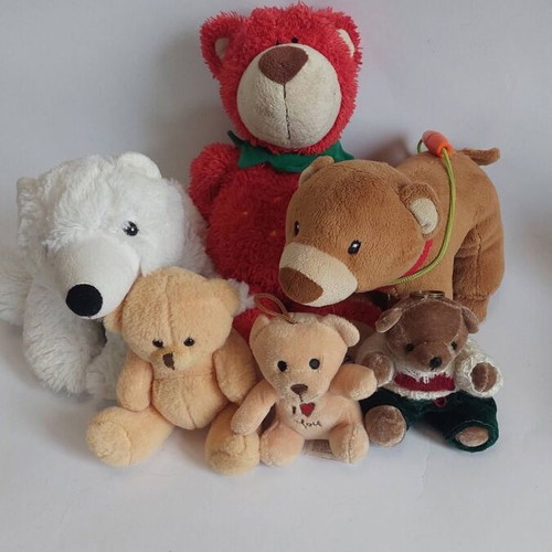 Plush toys like new, set of six