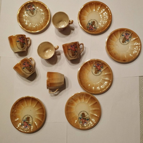 Antique cup set of 6 like new with saucers