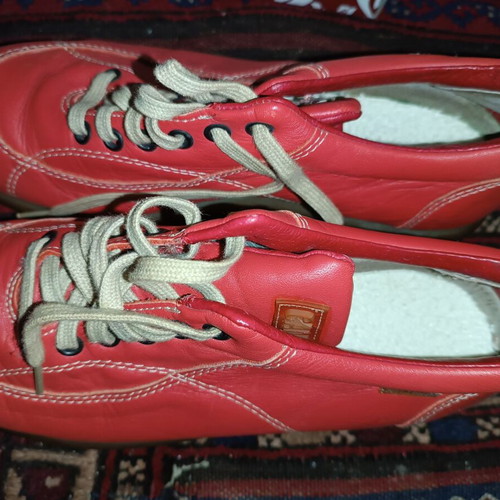 Camber shoes used, red and pink, sizes 39-40