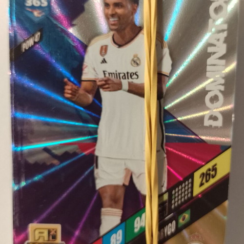 Dominators FIFA 365 Panini2024 like new, pack of 10