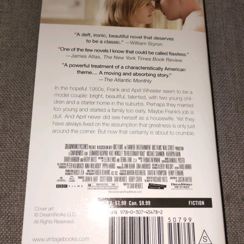 Revolutionary Road pocket book in English