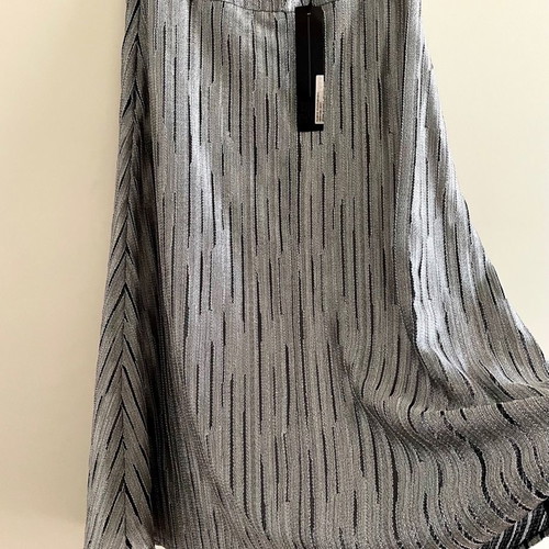 Lotus Eaters knitted silver metallic skirt new, size Small