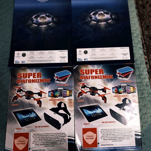 Football sticker albums like new, pack of 4