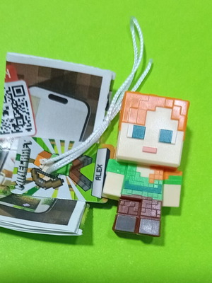 Kinder Minecraft toy new