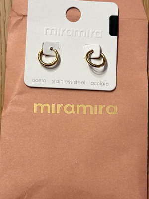 Earrings gold color new