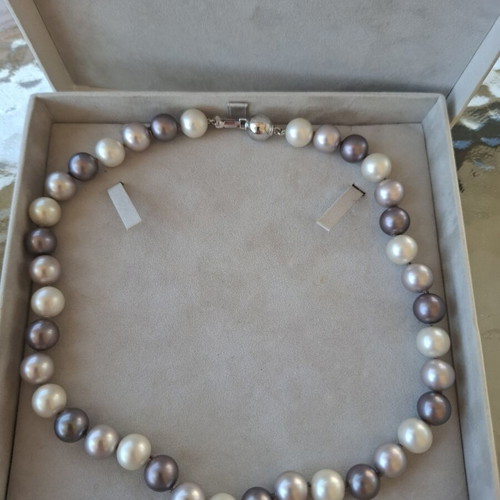 Misaki necklace with 10mm pearls 41 cm like new
