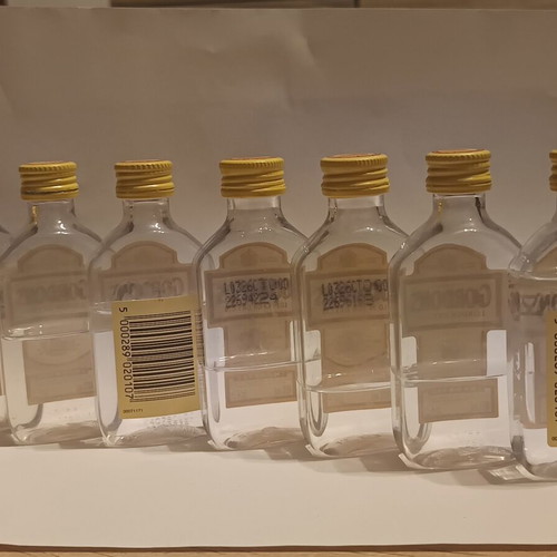 Gordon's gin miniatures, pack of 7, 50ml plastic bottles