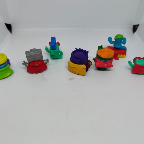 Superzings Superthings collectible figures set of 15 like new