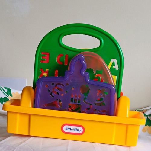 Little Tikes stencil set vintage like new with carrying case