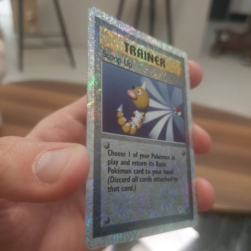 Scoop Up #104 Legendary Collection card like new, reverse holo