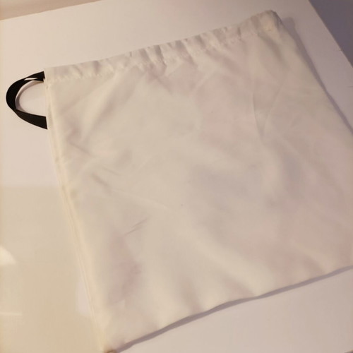 Gucci dust bag protective case new, cream 25x25cm