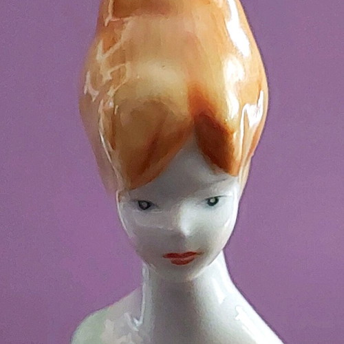 Vintage porcelain figure Hollóháza "Mannequin" like new, 60s