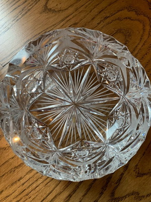Bohemian crystal ashtrays used, pack