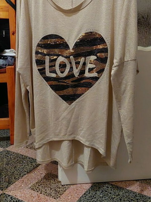 Women's blouse with long sleeves and sequin design like new, beige