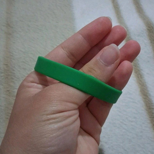 Green rubber bracelet like new