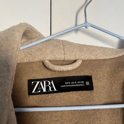 Μπεζ παλτό Zara σε small σαν καινούργιο με ζωνάκι