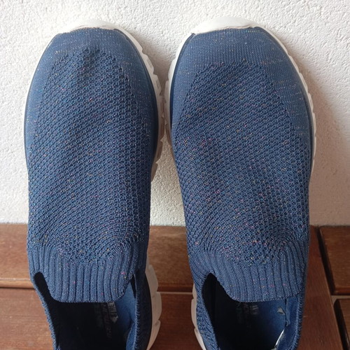 Skechers athletic shoes like new, size 37, blue