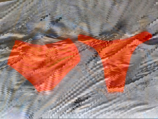 Πακέτο 2 μαγιό σε πορτοκαλί χρώμα NEUF ROUGE