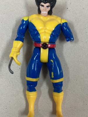 Toy Biz 1992 Marvel X-Men Wolverine with broken arm