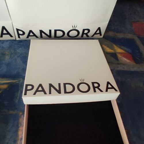 Pandora boxes and bags like new, set of 3 boxes and 3 bags