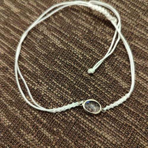 Bracelet new white with transparent stone