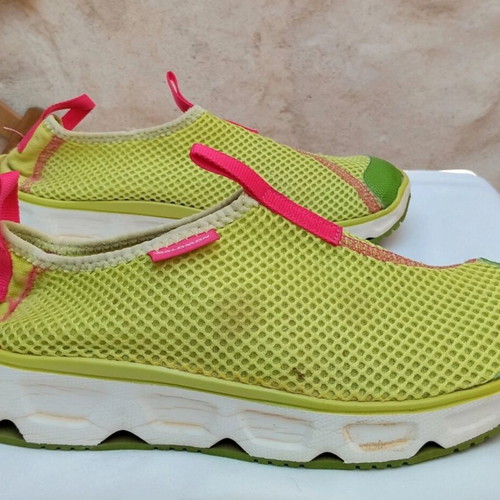 Salomon RX MOC lightweight recovery slip-on sneakers used, size 41-41.5, pink and green