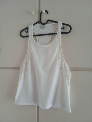 Bershka top small άσπρο σαν καινούργιο