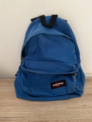 Τσάντα πλάτης Eastpak μπλε μεταχειρισμένη σε καλή κατάσταση