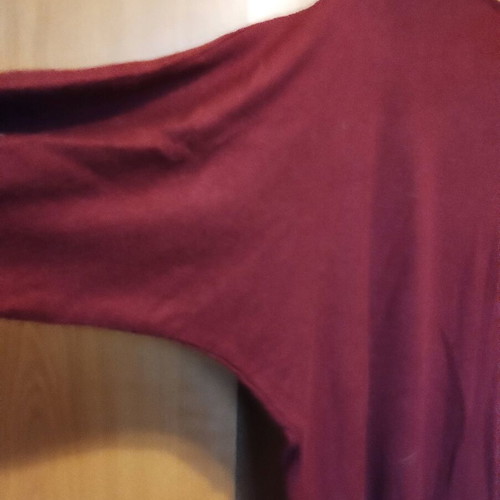 Women's blouse with batwing sleeve like new, size L
