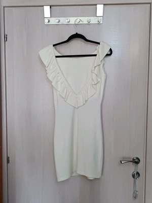 Bianco elastic short dress sugar color with ruffles like new