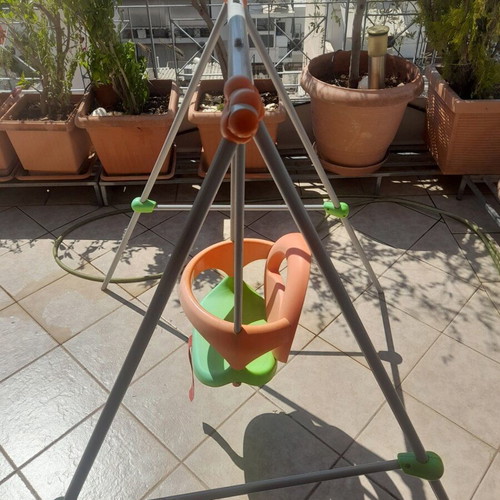 Children's Swing like new