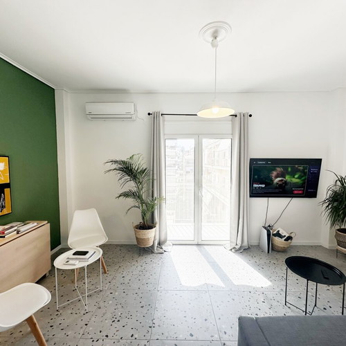 Apartment in Palaio Faliro 51 m², 5th floor, furnished with balcony