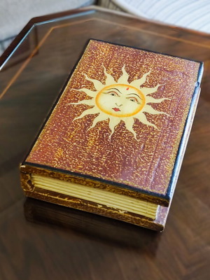 Vintage wooden storage box book with handmade sun from Bali like new