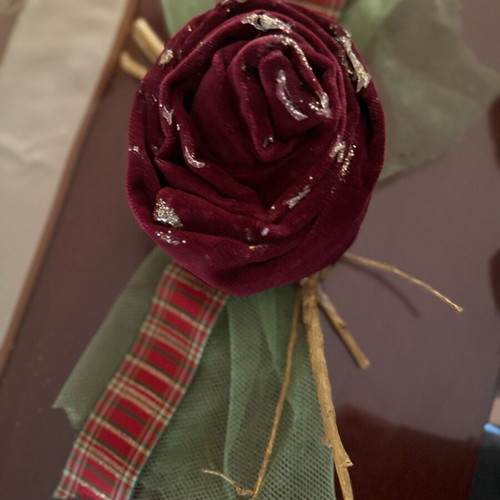 Handmade rose with wood and velvet new
