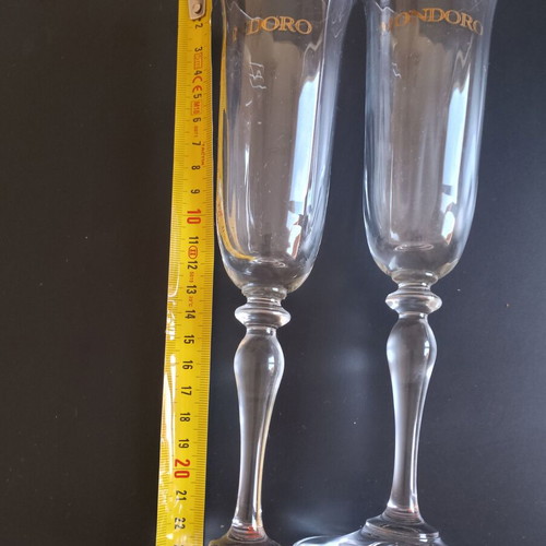 Mondoro champagne glass set of two like new