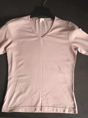 Pink women's t-shirt size L like new
