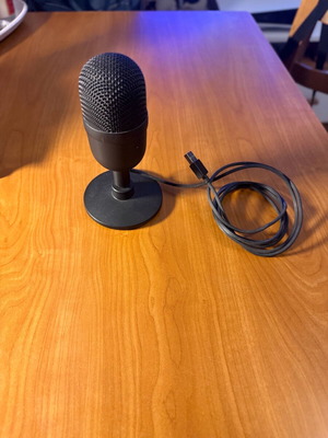 Razer Seiren Mini USB microphone black like new