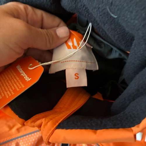 Jacket new, waterproof and windproof, size S and M
