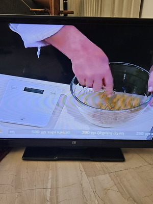 F&U TV 32 ιντσών μεταχειρισμένο, χωρίς τηλεκοντρόλ