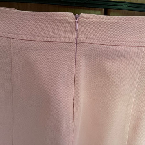 Tiffany pink skirt medium, pique fabric, like new