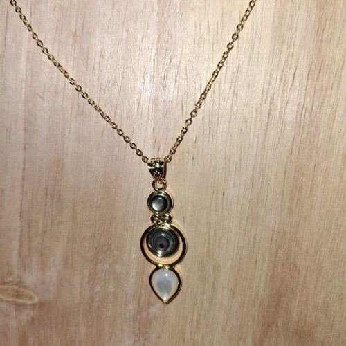 Jewelry set necklace and earrings gold color, new with snake clasp and stones
