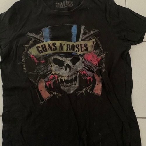 Guns n Roses t-shirts and hoodie like new