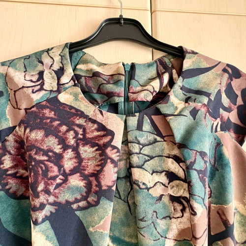 Mini floral dress like new, size S/M by Amy Gee