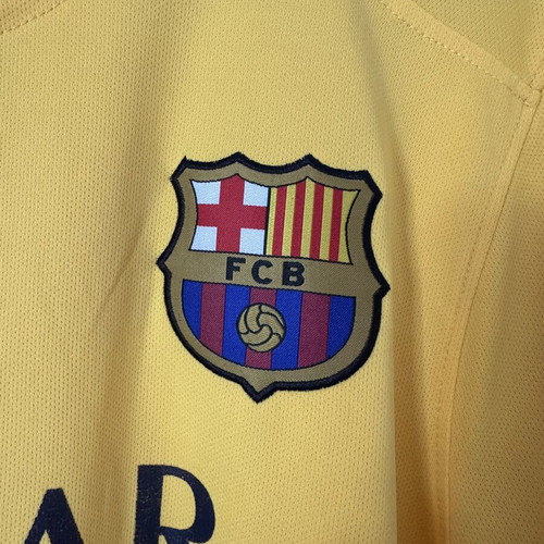 Barcelona 2015/2016 Away Football Jersey Size L Like New